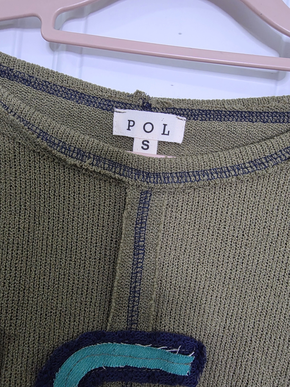 POL Appliqué Sweatshirt - Picture 4 of 5